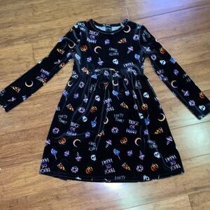 Halloween “trick or treat” velour girls dress size 6/6x and 7/8 by art class.